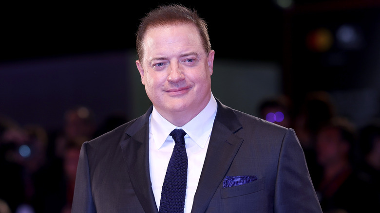 Brendan Fraser posing