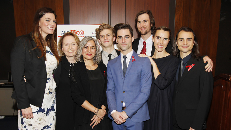 Elizabeth Taylor's stepdaughter and grandchildren in group photo