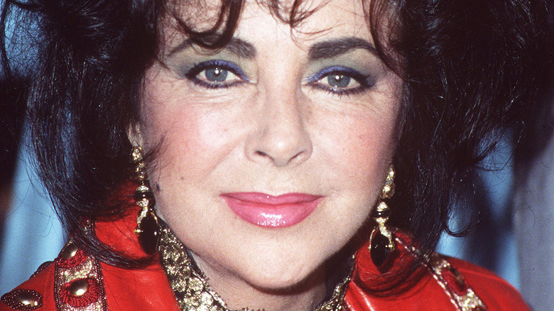 Elizabeth Taylor smiling 