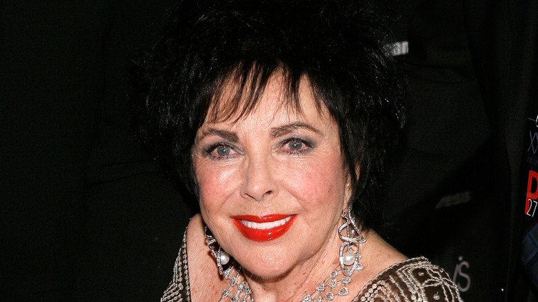 Elizabeth Taylor smiling