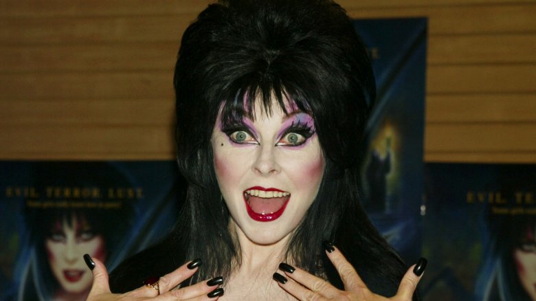 Elvira mistress of the dark naked