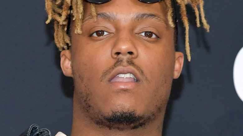 Juice WRLD posing