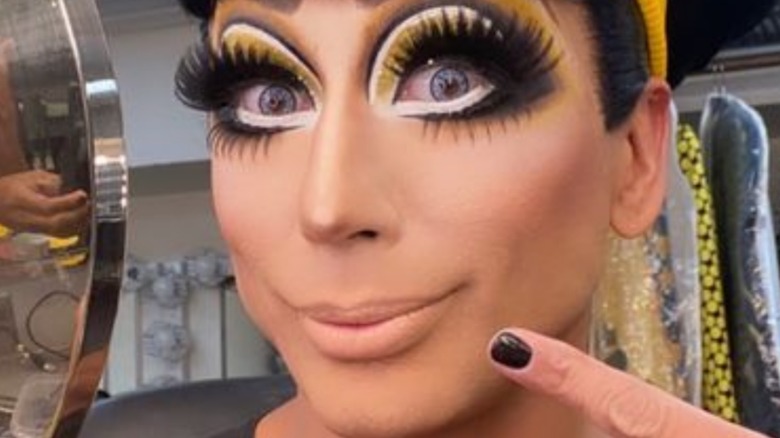 Bianca Del Rio selfie 