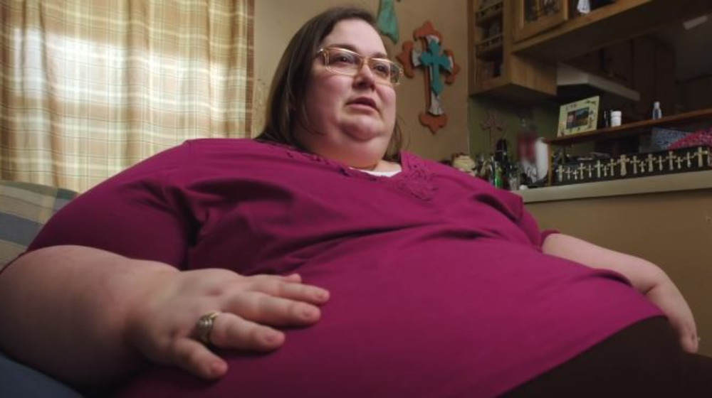 Carrie from My 600-lb. Life speaking for the camera