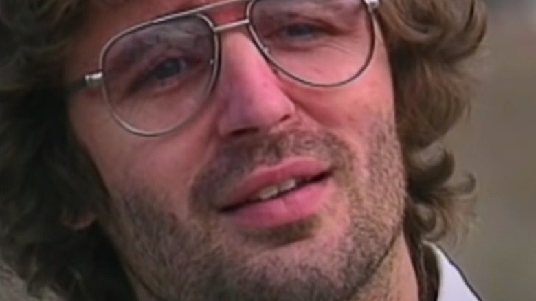 David Koresh poses in a 1970s-style glasses