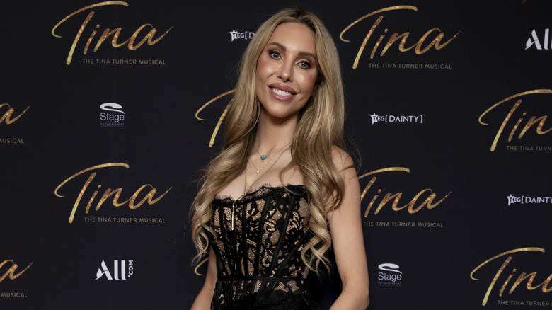 Chloe Lattanzi on the red carpet.