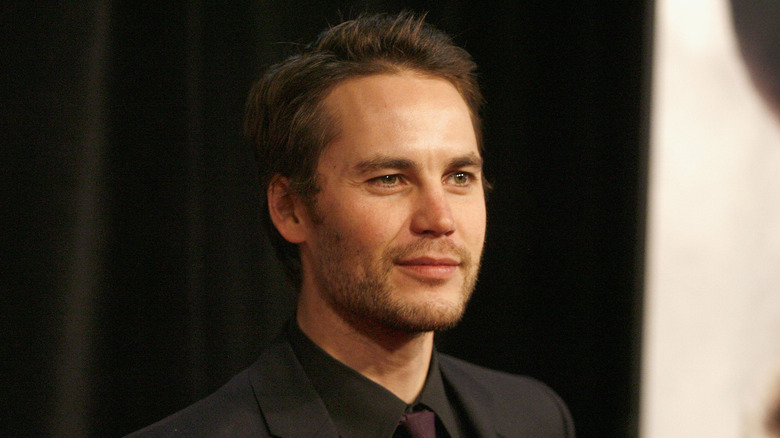 Taylor Kitsch posing