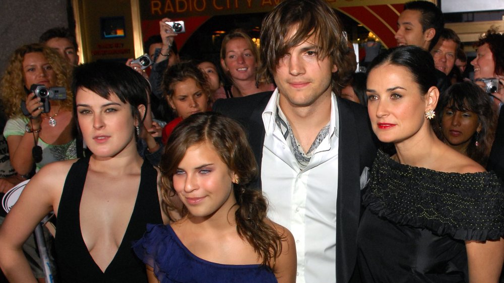 What Is Ashton Kutcher's Relationship With Demi Moore's Daughters Like ...
