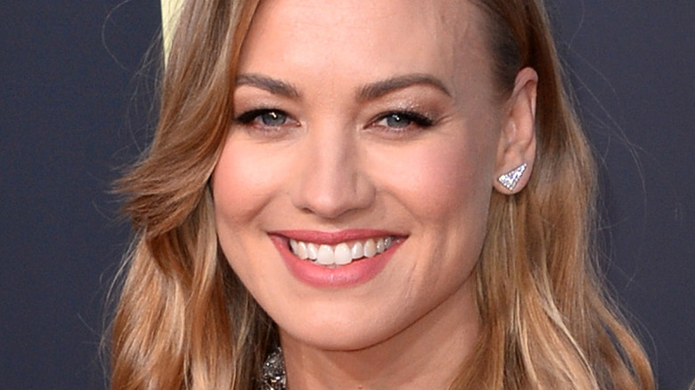 Yvonne Strahovski at the 2019 Golden Globes