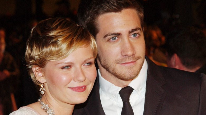 Kirsten Dunst and Jake Gyllenhaal smiling