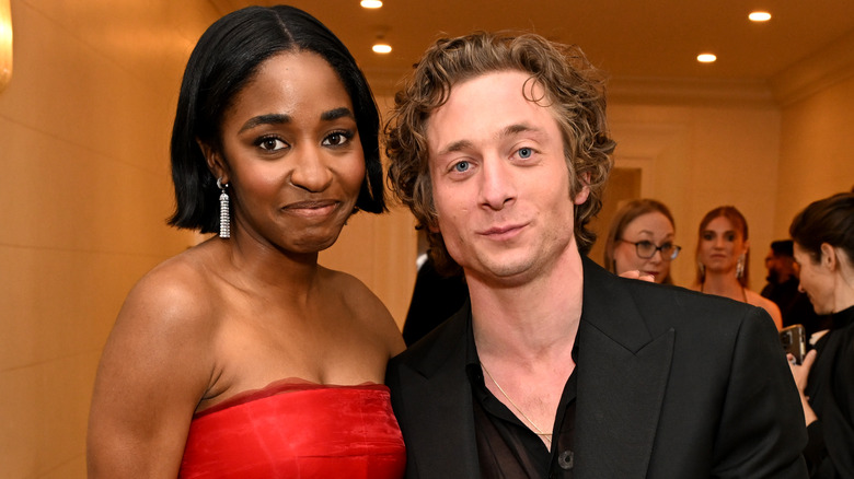 Ayo Edebiri and Jeremy Allen White