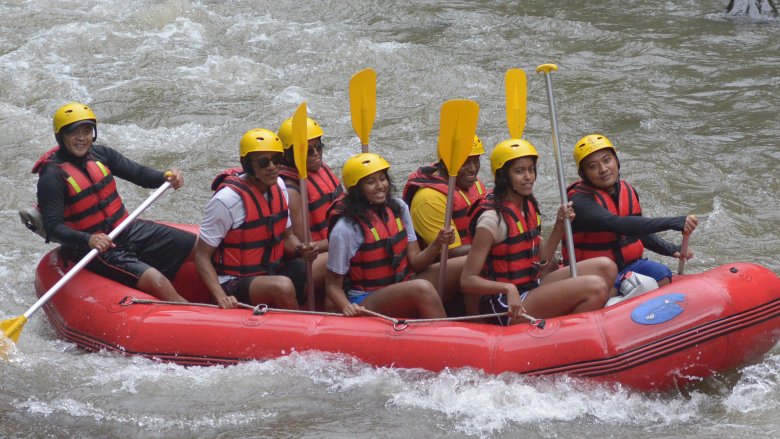 The Obamas white water rafting