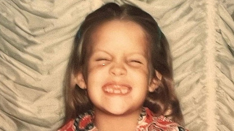 Lisa Marie Presley little girl missing teeth