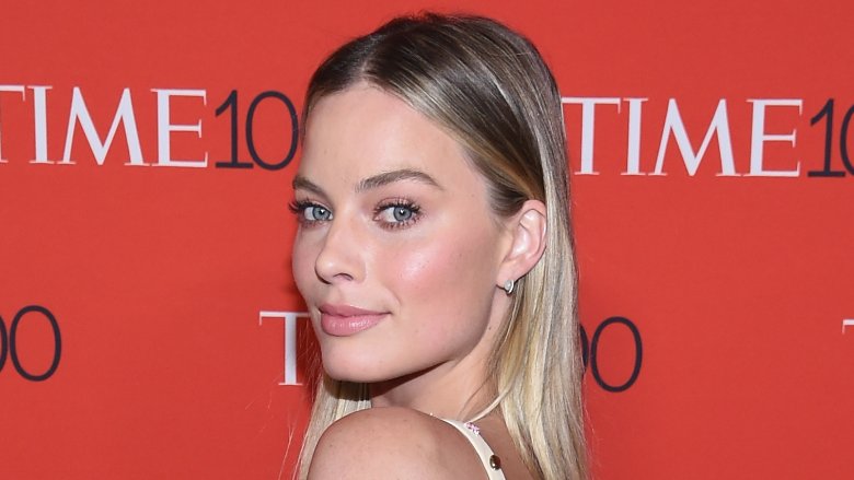 Margot Robbie in a white dress at the 2017 Time 100 Gala