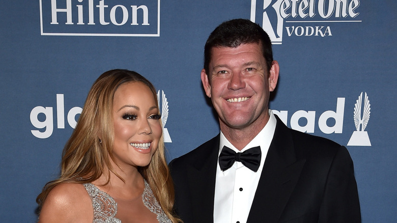 Mariah Carey stand James Packer at red carpet event