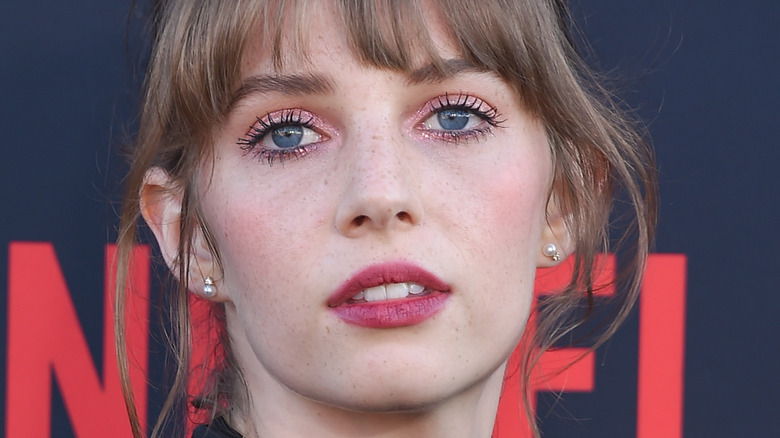 Maya Hawke pink lipstick