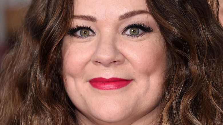 Melissa McCarthy red lipstick