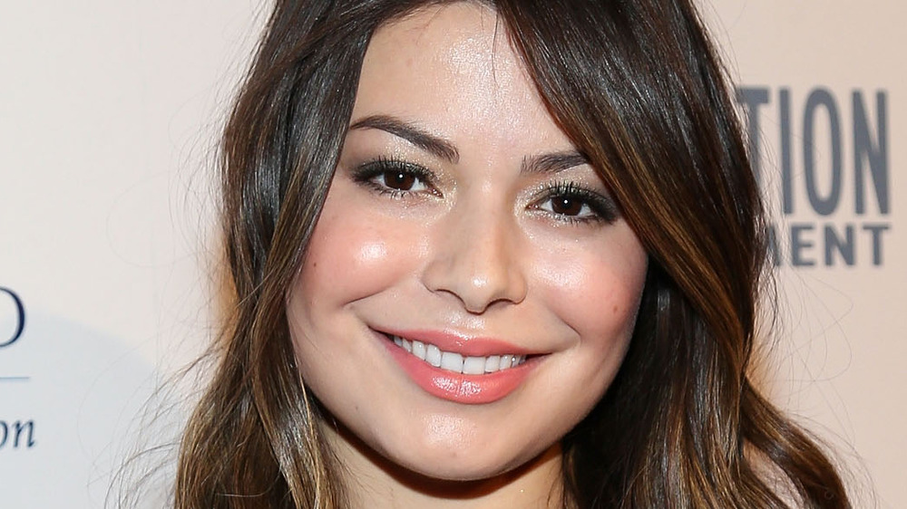 Miranda Cosgrove smiling