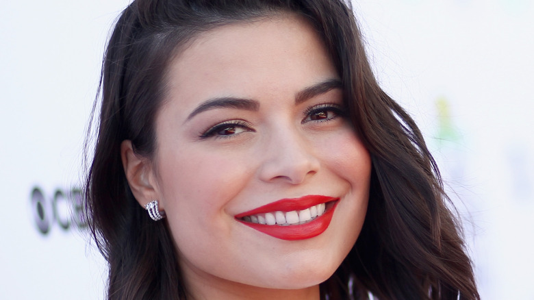 Miranda Cosgrove smiling