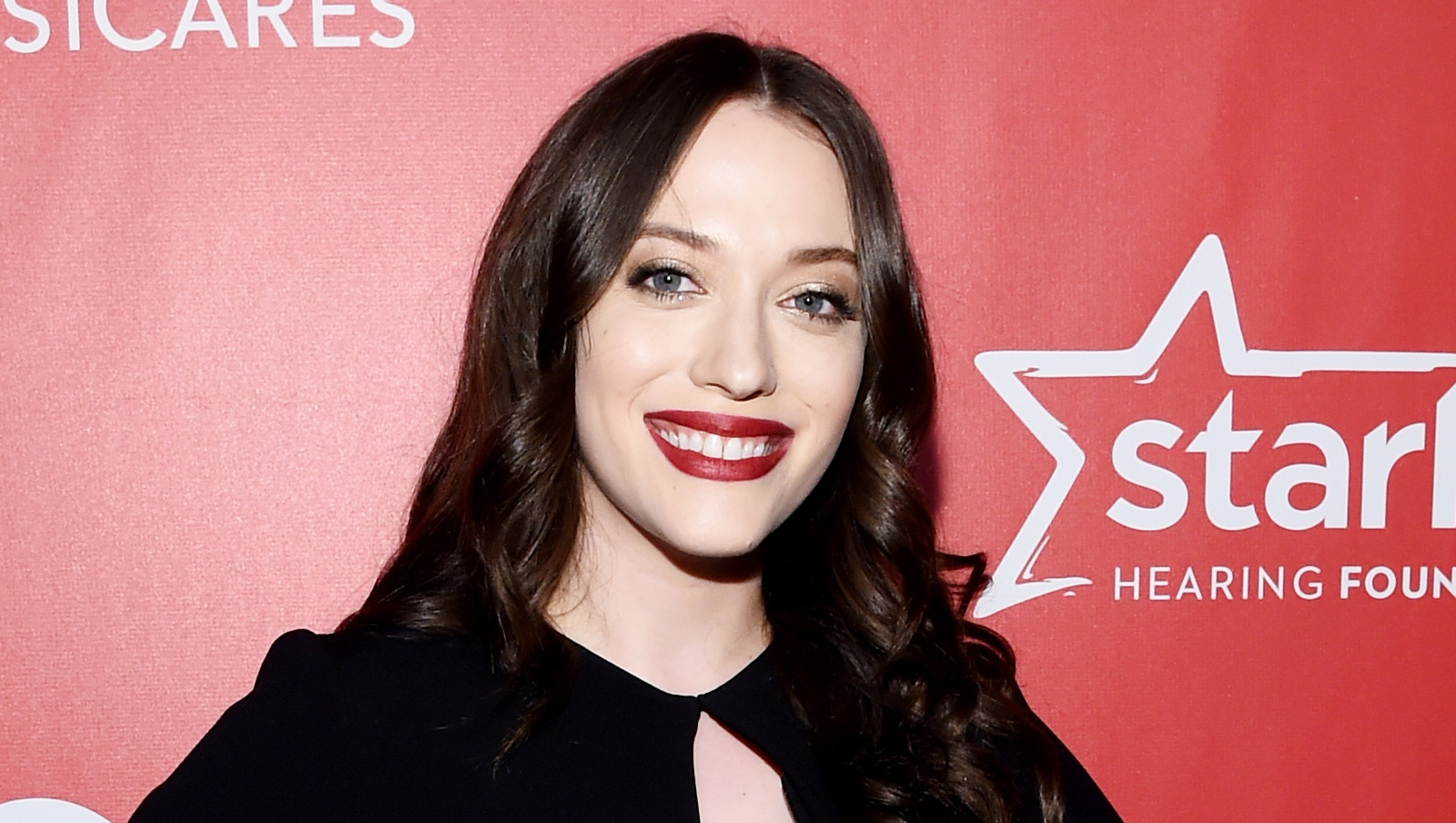 What Most People Don't Know About Kat Dennings - Nicki Swift.