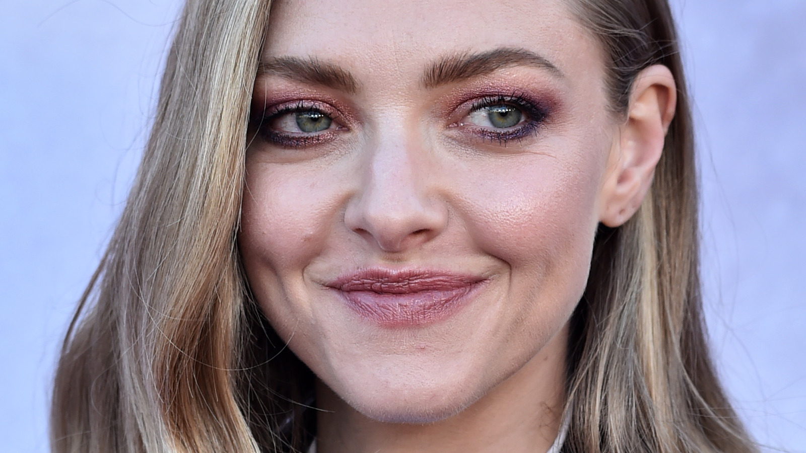 What Really Happened Between Amanda Seyfried And Dominic Cooper?(04)