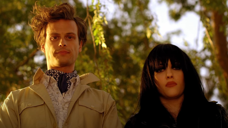 Matthew Gray Gubler, Kat Dennings looking down