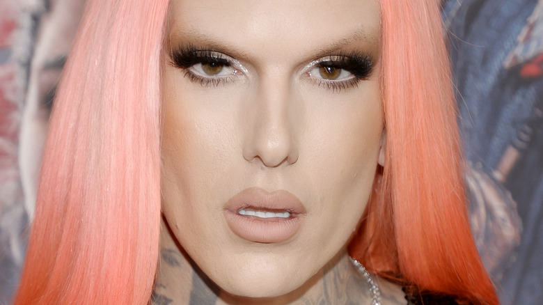 Jeffree Star pink hair