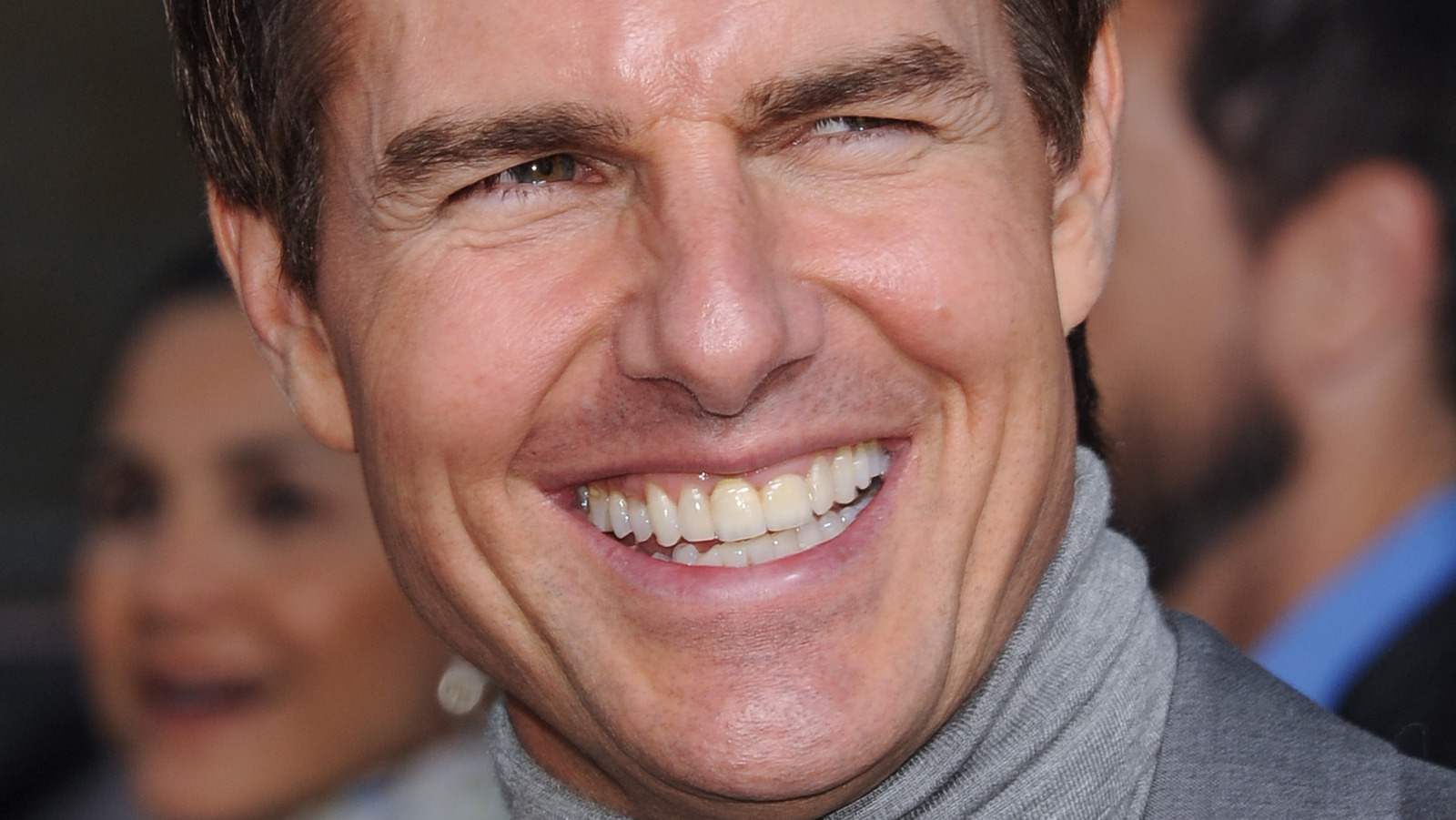 What Really Happened To Tom Cruise's Teeth? NewsFinale