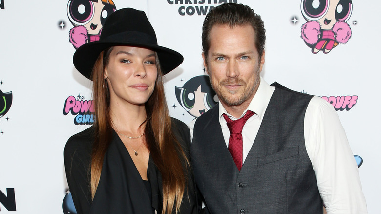 Jason Lewis with fiancée Liz Godwin