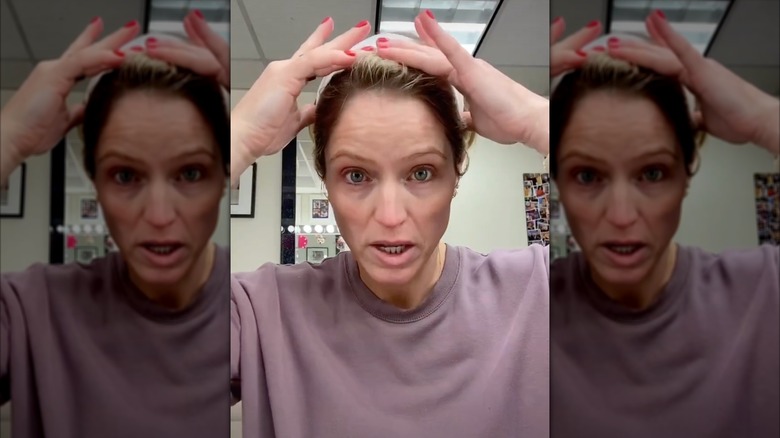 Sara Haines taking off her makeup