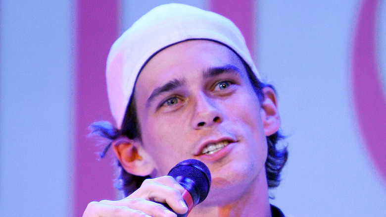 Sanny Veltri speaking in microphone
