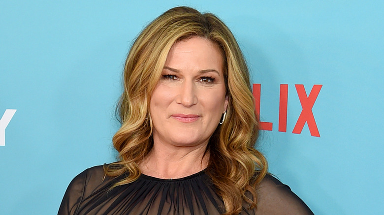 Ana Gasteyer smiling