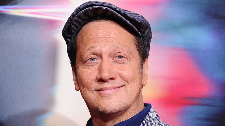 Rob Schneider sonriendo