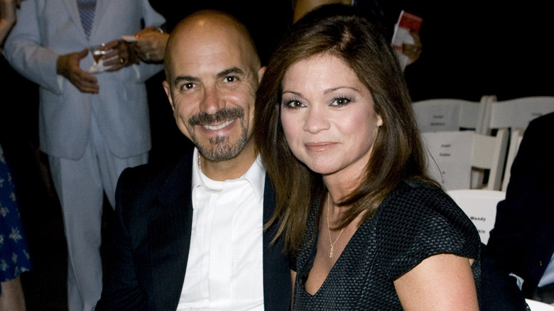 Tom Vitale and Valerie Bertinelli posing