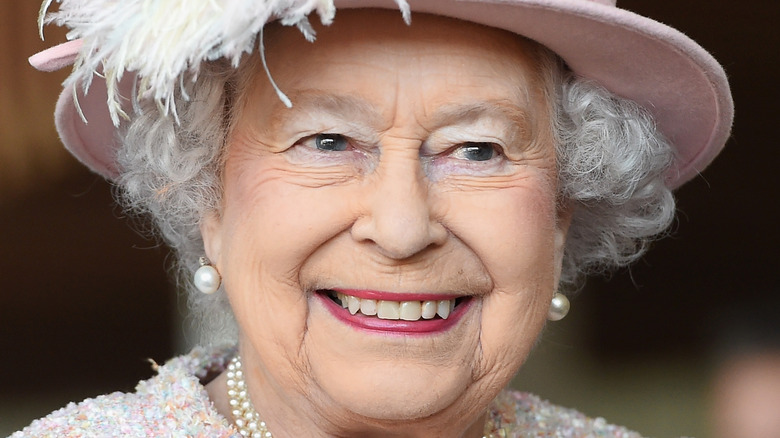 queen elizabeth smiling