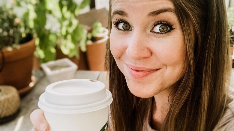Jana Duggar coffee
