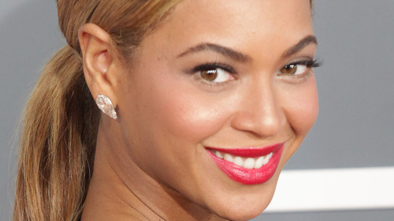 Beyonce smiling on the red carpet