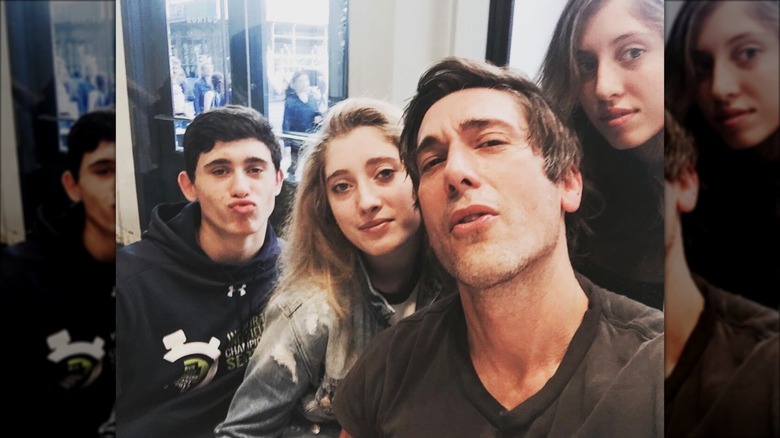 David Muir selfie with nieces and nephew