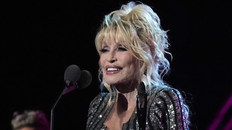 Dolly Parton speaking onstage