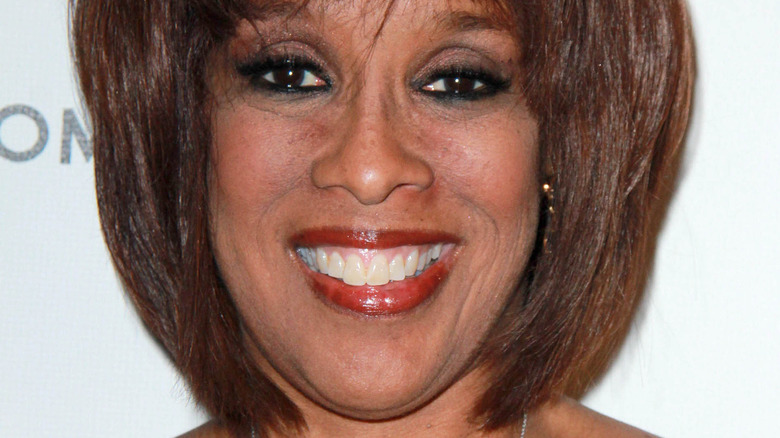 Gayle King, posing