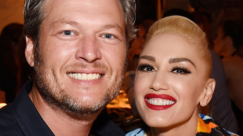 Blake Shelton and Gwen Stefani smiling