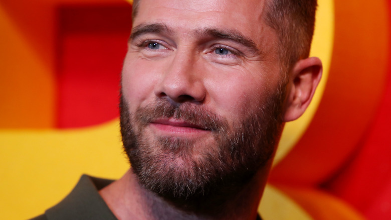 Luke Macfarlane beard