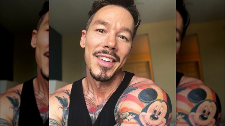 David Bromstad flaunting tattoos