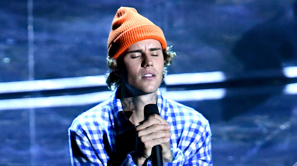 Justin Bieber singing