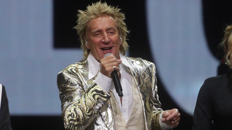 Rod Stewart singing