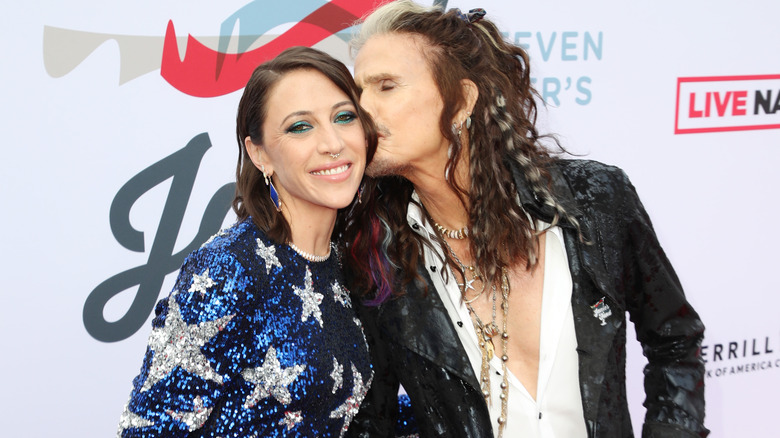 Steven Tyler kisses Aimee Preston