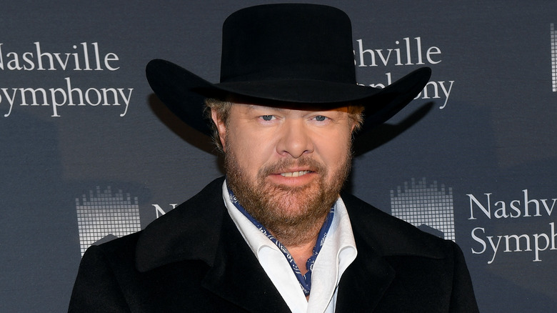 Toby Keith, smiling