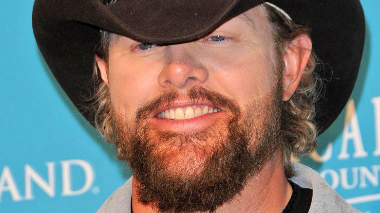Toby Keith on the red carpet