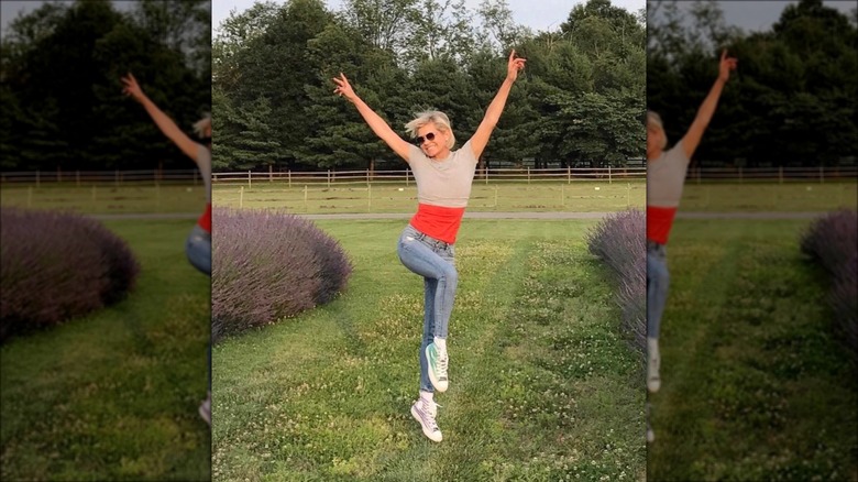 Yolanda Hadid jumping