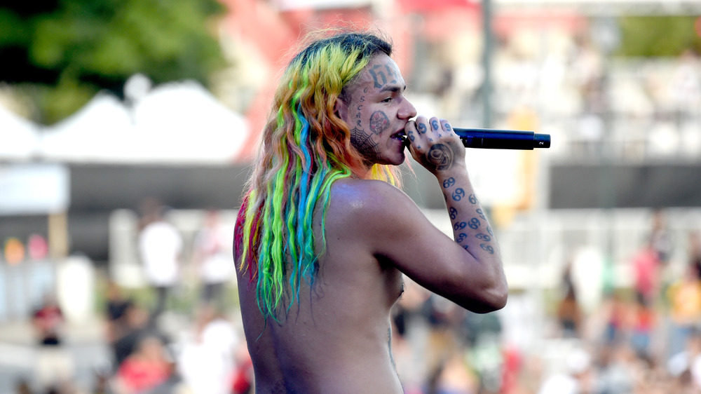 Tekashi performs at the 2018 Made In America festival